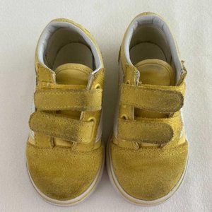 UNISEX TODDLERS SIZE 6 VANS